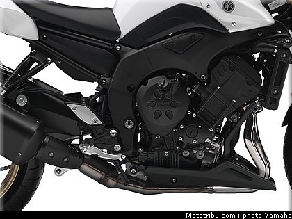 yamaha_fz8n_2011_044.jpg