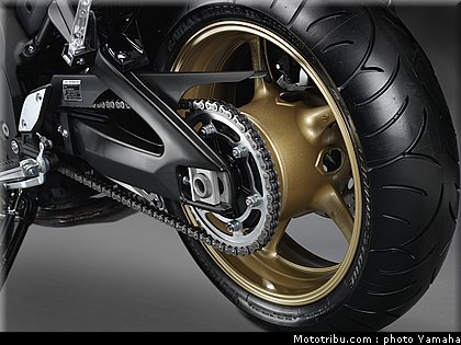 yamaha_fz8n_2011_053.jpg