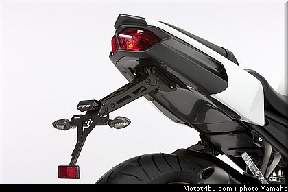 yamaha_fz8n_2011_055.jpg