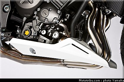 yamaha_fz8n_2011_056.jpg
