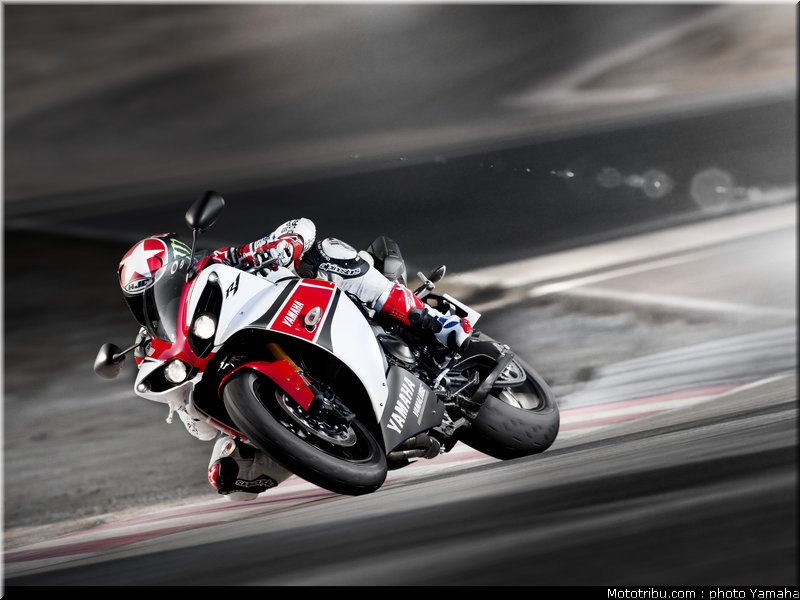 yamaha_r1_2012_010