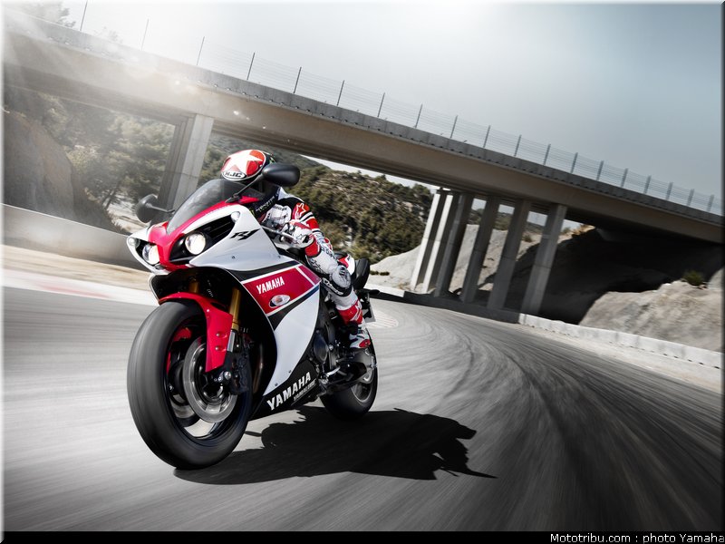 yamaha_r1_2012_012
