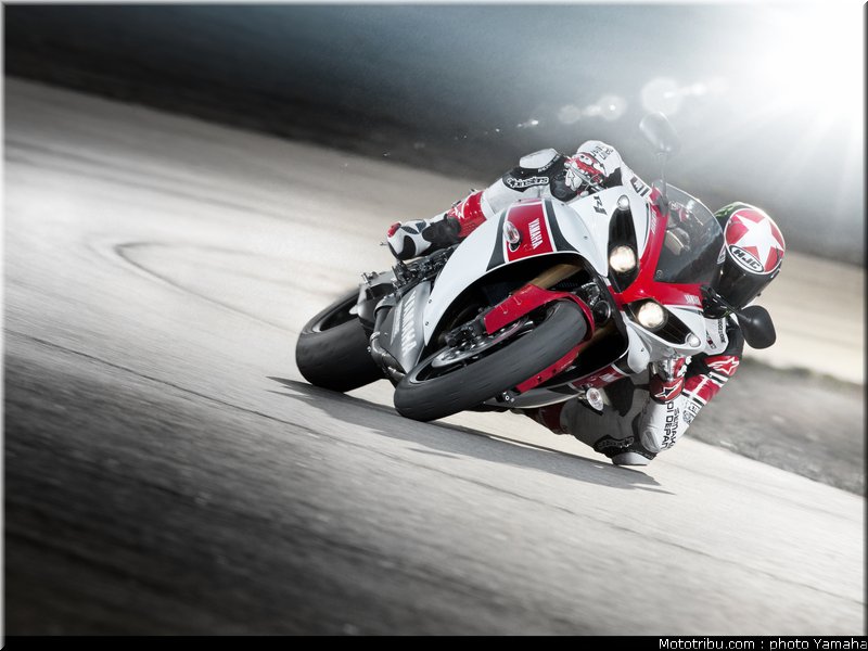 yamaha_r1_2012_014