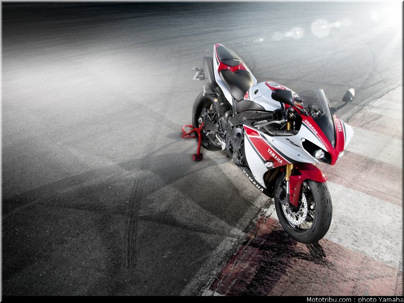 yamaha_r1_2012_018