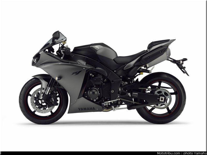 yamaha_r1_2012_032