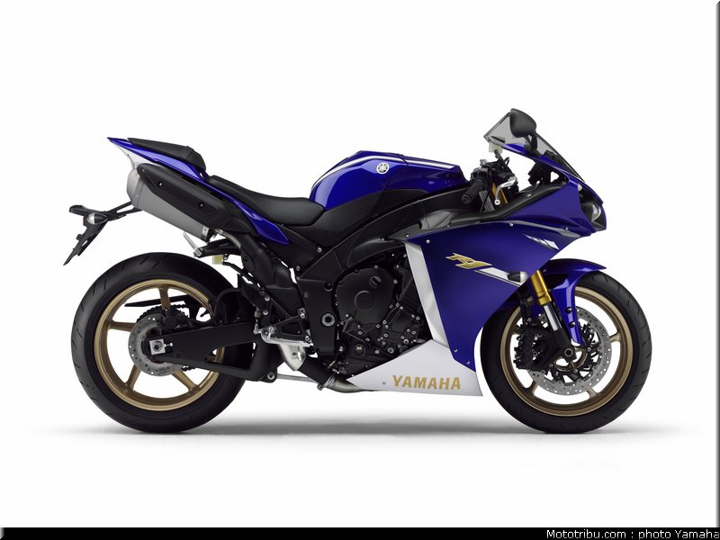 yamaha_r1_2012_035