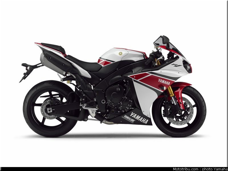 yamaha_r1_2012_039