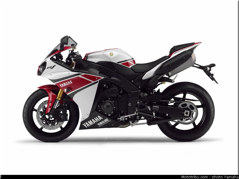 yamaha_r1_2012_040
