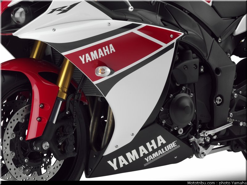 yamaha_r1_2012_043