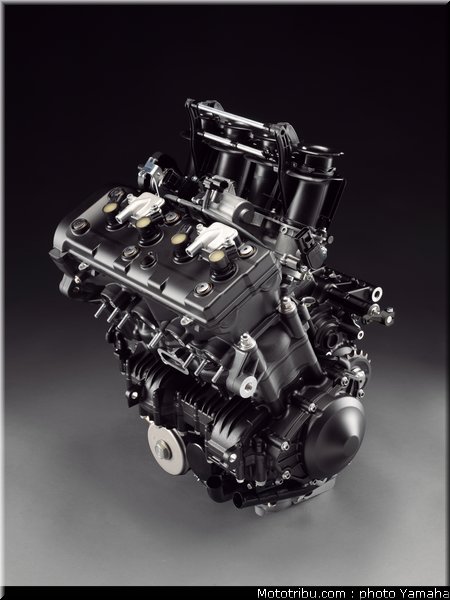 yamaha_r1_2012_073