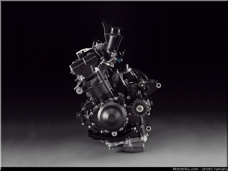 yamaha_r1_2012_074