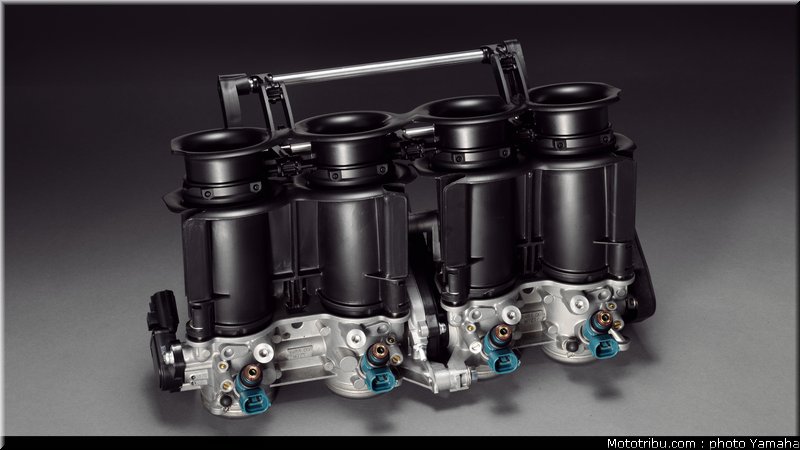 yamaha_r1_2012_081