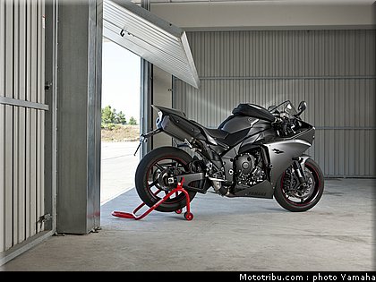 yamaha_r1_2012_026.jpg