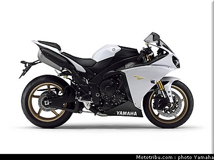 yamaha_r1_2012_030.jpg