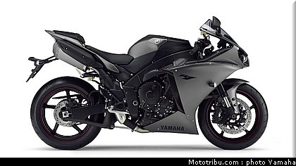 yamaha_r1_2012_031.jpg