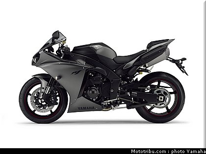 yamaha_r1_2012_032.jpg