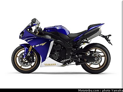 yamaha_r1_2012_037.jpg