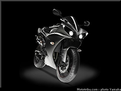 yamaha_r1_2012_045.jpg