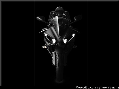 yamaha_r1_2012_052.jpg