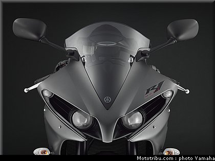 yamaha_r1_2012_062.jpg