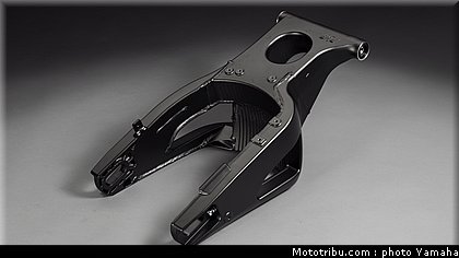 yamaha_r1_2012_076.jpg