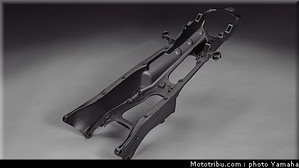 yamaha_r1_2012_078.jpg