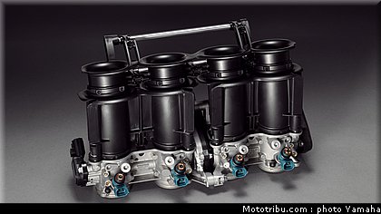 yamaha_r1_2012_081.jpg