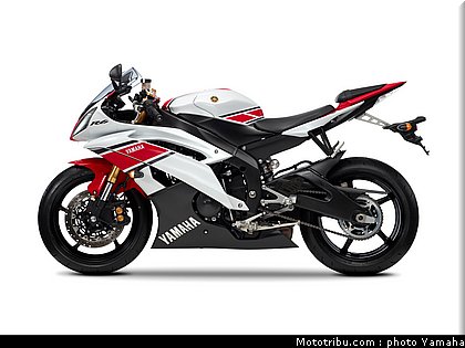 yamaha_r6_50eme_anniversaire_2012_002.jpg