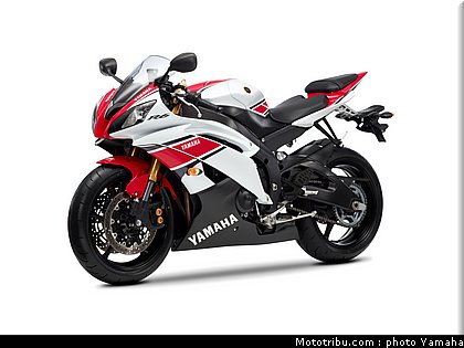 yamaha_r6_50eme_anniversaire_2012_005.jpg