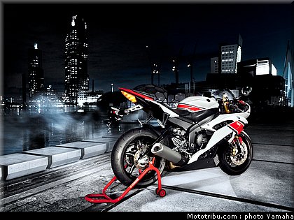 yamaha_r6_50eme_anniversaire_2012_007.jpg