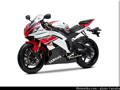 yamaha_r6_50eme_anniversaire_2012_017.jpg
