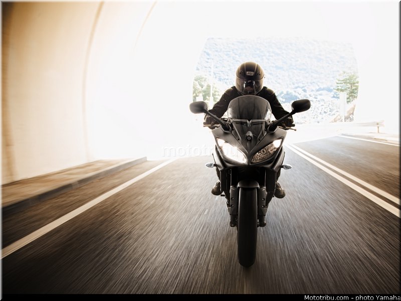 yamaha_2013_fazer_8_001