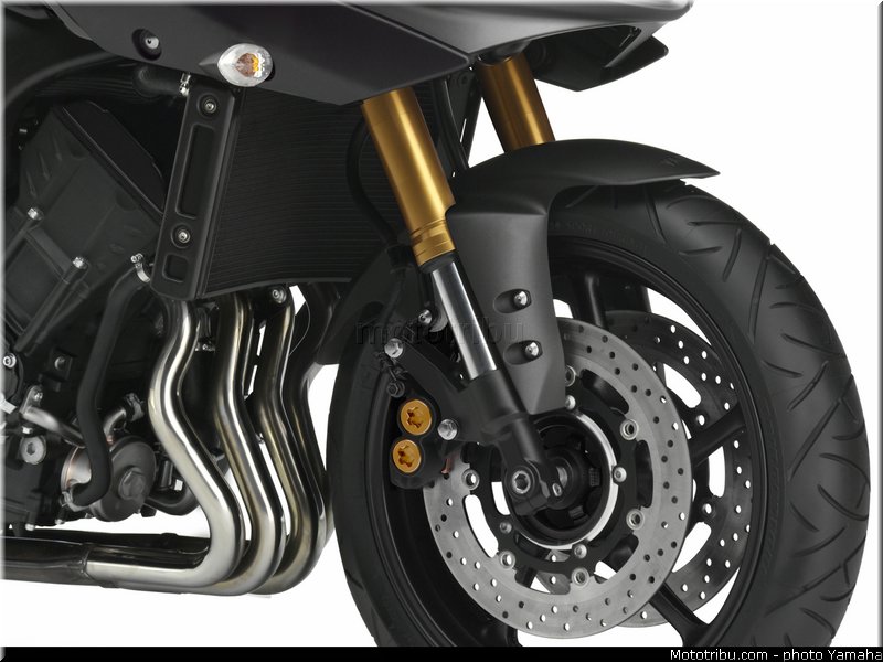 yamaha_2013_fazer_8_043