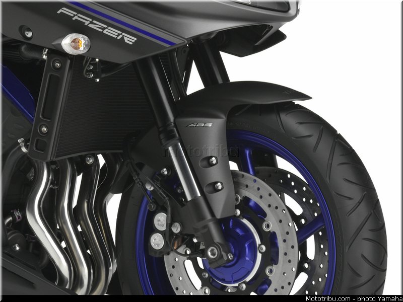 yamaha_2013_fazer_8_044
