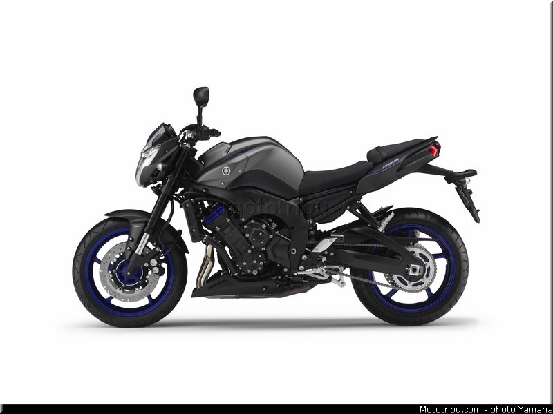 yamaha_2013_fz8_026