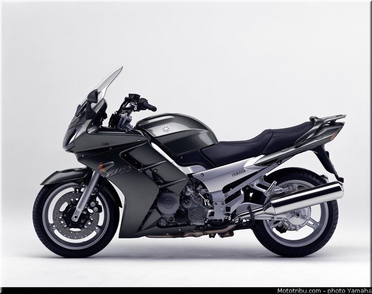 yamaha_2003_fjr_1300_002