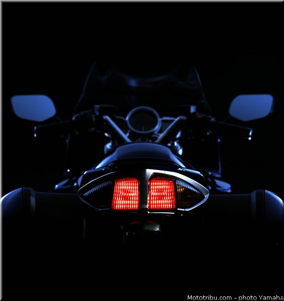 yamaha_2006_fjr_1300_a_004