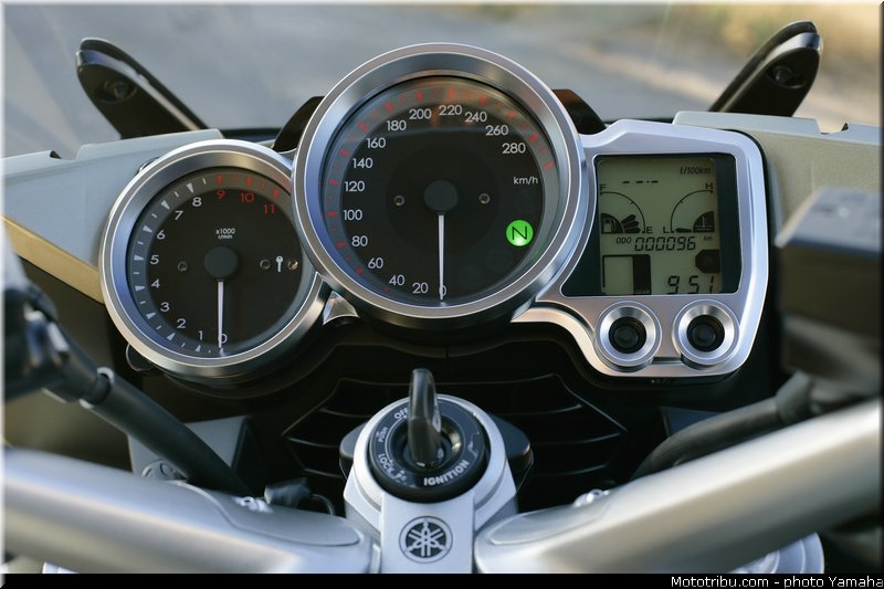yamaha_2006_fjr_1300_a_011