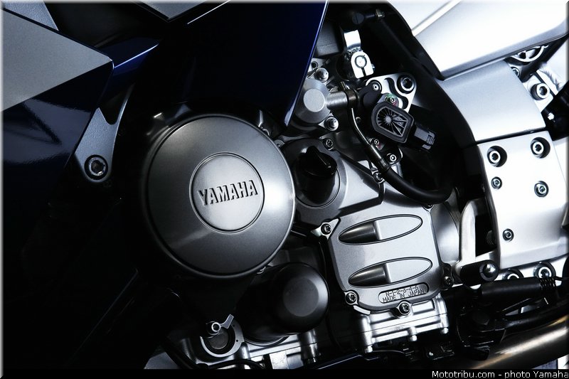 yamaha_2006_fjr_1300_as_007
