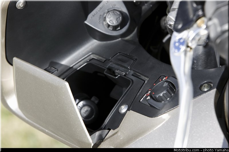 yamaha_2009_fjr_0001_a_021