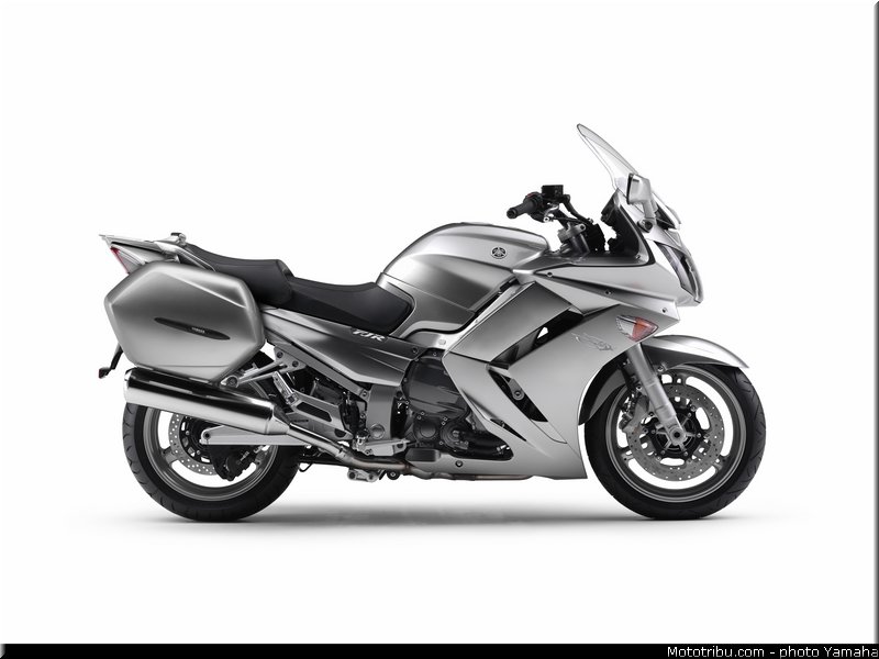 yamaha_2012_fjr_1300_a_011