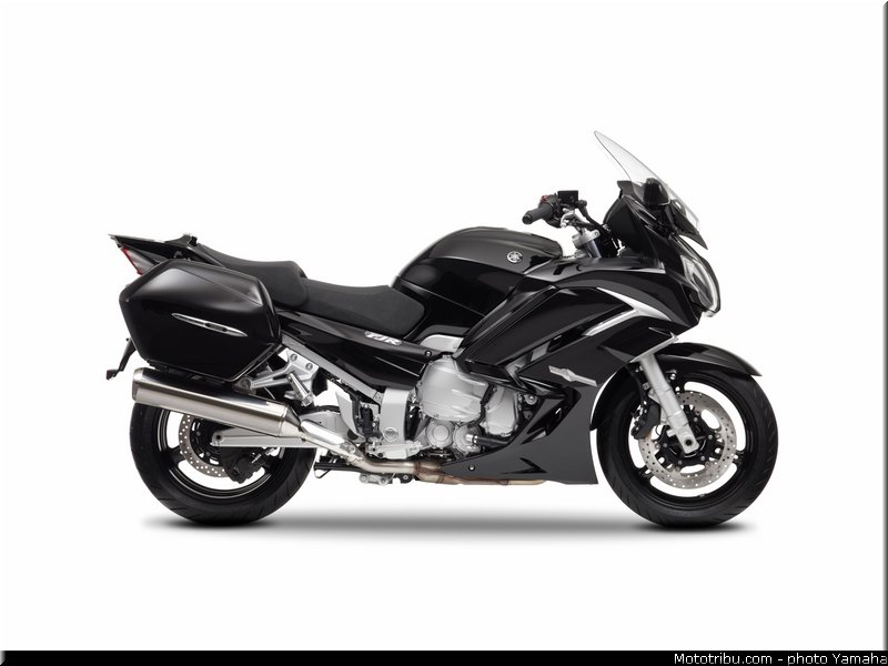 yamaha_2013_fjr_1300_a_010