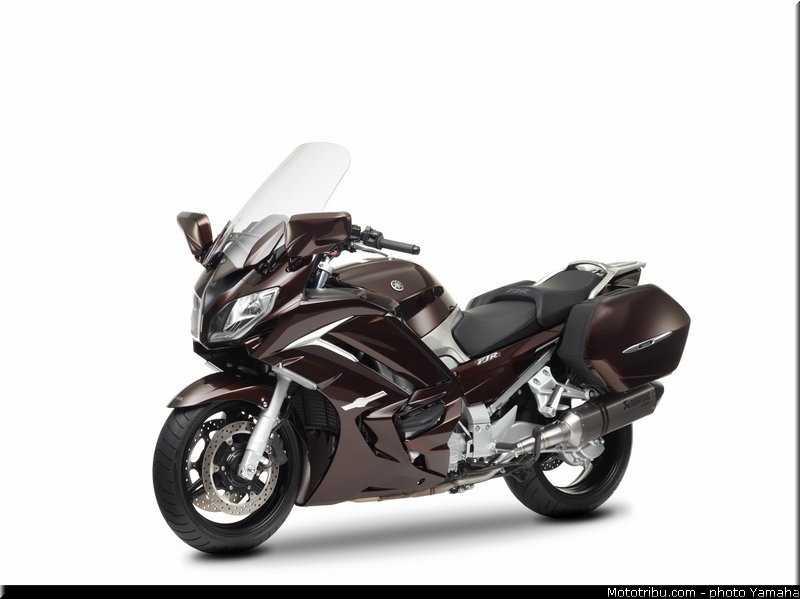 yamaha_2013_fjr_1300_a_016