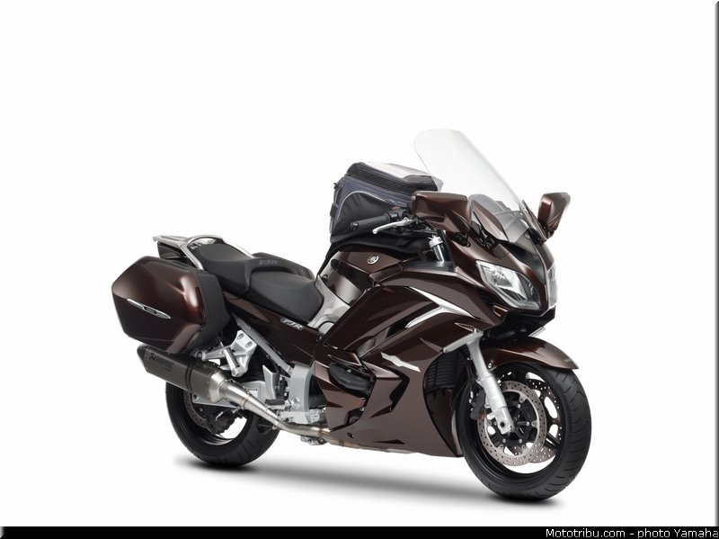 yamaha_2013_fjr_1300_a_017