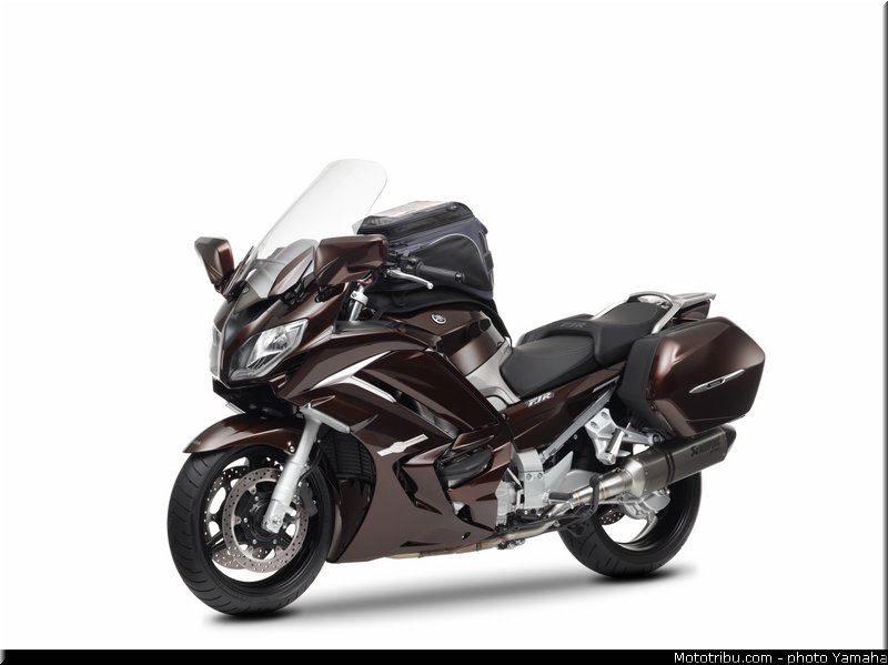 yamaha_2013_fjr_1300_a_018