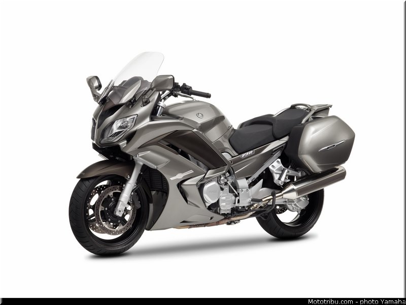 yamaha_2013_fjr_1300_a_028