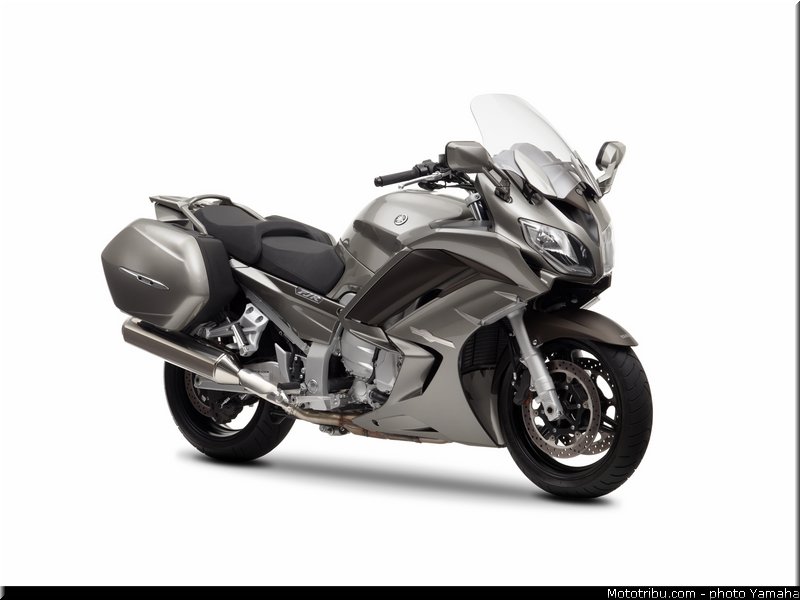 yamaha_2013_fjr_1300_a_039