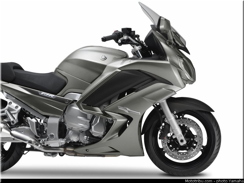 yamaha_2013_fjr_1300_a_041