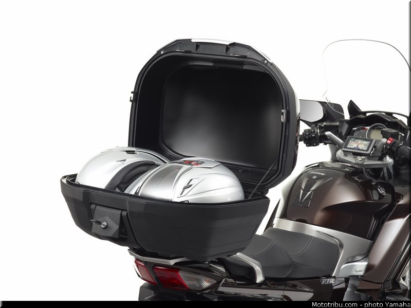 yamaha_2013_fjr_1300_a_066