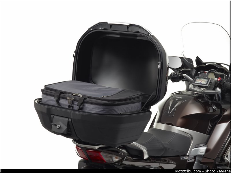 yamaha_2013_fjr_1300_a_067